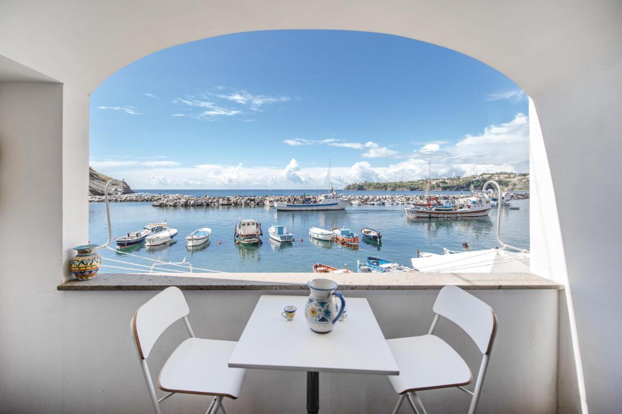 Casa Cinzia In Marina Di Corricella Villa Procida Luaran gambar